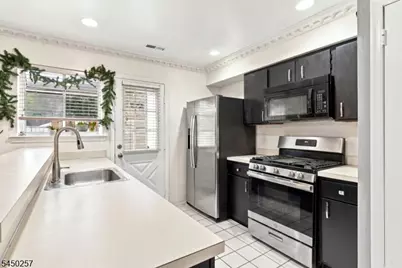 36 Byrnes Ln, Sayreville, NJ 08872 - Photo 4