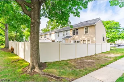 36 Byrnes Ln, Sayreville, NJ 08872 - Photo 20