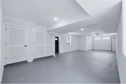 749 S 11th St, Newark, NJ 07103 - Photo 30