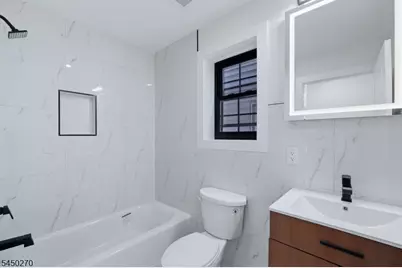 749 S 11th St, Newark, NJ 07103 - Photo 28
