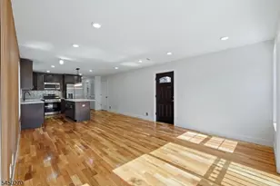 749 S 11th St, Newark, NJ 07103 - Photo 16