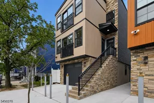 749 S 11th St, Newark, NJ 07103 - Photo 2
