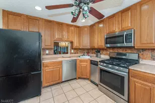 291 Penns Way Ondo, Bernards Township, NJ 07920 - Photo 2
