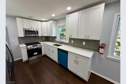 48 Valley View Rd, Hillside, NJ 07205 - Photo 12