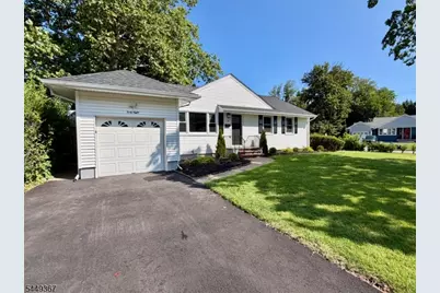 48 Valley View Rd, Hillside, NJ 07205 - Photo 2