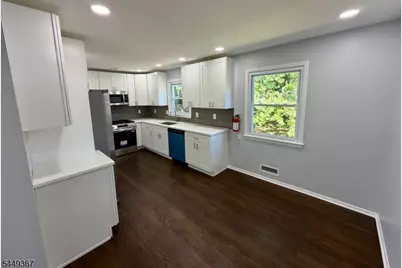 48 Valley View Rd, Hillside, NJ 07205 - Photo 10