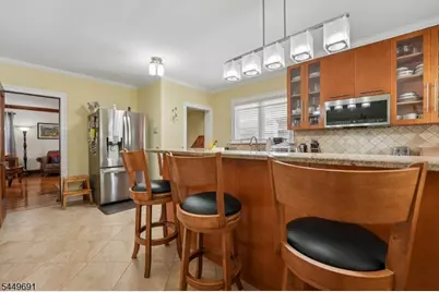 24 Synott Pl, Newark, NJ 07106 - Photo 10