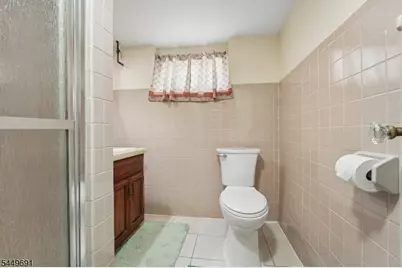 24 Synott Pl, Newark, NJ 07106 - Photo 28
