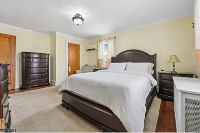 24 Synott Pl, Newark, NJ 07106 - Photo 16