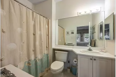 602 Brittany Dr, Wayne, NJ 07470 - Photo 20