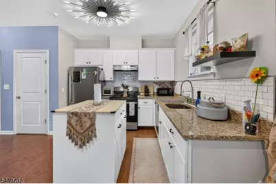 2 Bland Ctunit #3, Bloomfield Twp., NJ 07003 - Photo 20