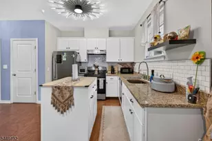 2 Bland Ctunit, Bloomfield Twp., NJ 07003 - Photo 20