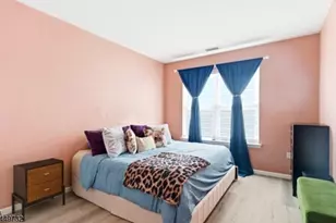 2 Bland Ctunit, Bloomfield Twp., NJ 07003 - Photo 10