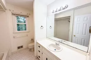 101 Wexford Way, Bernards Township, NJ 07920 - Photo 12
