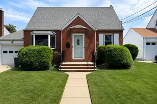 110 Rutherford Blvd, Clifton, NJ 07014 - Photo 1
