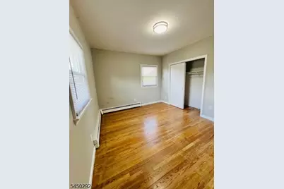 426 Miltonia St, Linden, NJ 07036 - Photo 14