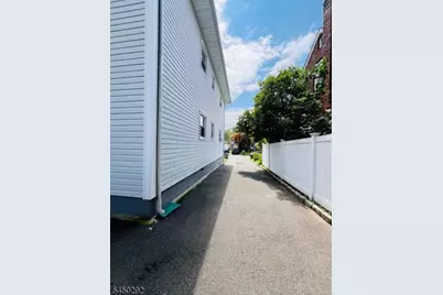 426 Miltonia St, Linden, NJ 07036 - Photo 24