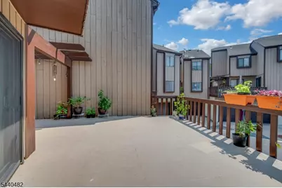 13 Delbarton Ct, Washington Township, NJ 07840 - Photo 18