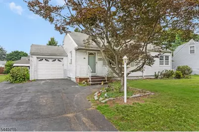 48 Wilrue Pkwy, Pequannock Township, NJ 07444 - Photo 2
