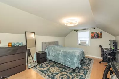 54 Hasbrouck Ave, Hasbrouck Heights, NJ 07604 - Photo 22
