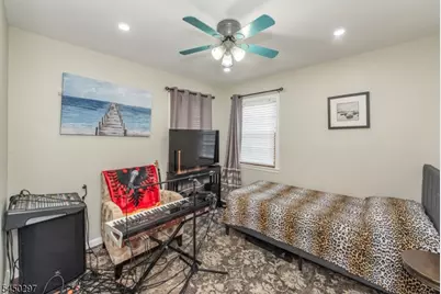 54 Hasbrouck Ave, Hasbrouck Heights, NJ 07604 - Photo 20