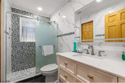 637 Myrtle St, Elizabeth, NJ 07202 - Photo 14