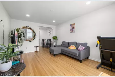 637 Myrtle St, Elizabeth, NJ 07202 - Photo 10