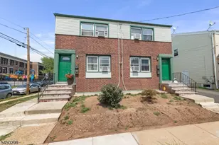 637 Myrtle St, Elizabeth, NJ 07202 - Photo 1