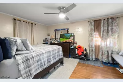 637 Myrtle St, Elizabeth, NJ 07202 - Photo 24