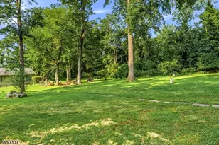 123 Old Georgetown Rd, Franklin Township, NJ 08540 - Photo 20