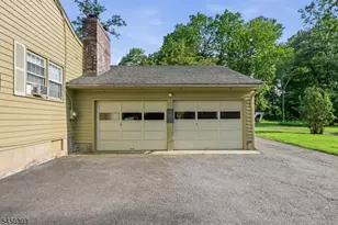 123 Old Georgetown Rd, Franklin Township, NJ 08540 - Photo 32