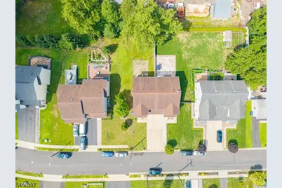 160 Teeple Pl, South Plainfield, NJ 07080 - Photo 4
