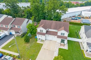 160 Teeple Pl, South Plainfield, NJ 07080 - Photo 2