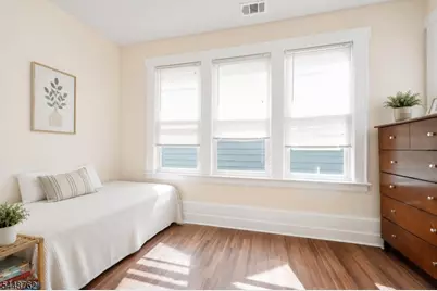 185 Grumman Ave, Newark, NJ 07112 - Photo 12
