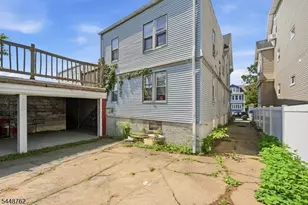185 Grumman Ave, Newark, NJ 07112 - Photo 16