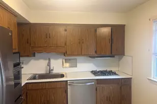 43 Oakwood Ave, Bloomfield, NJ 07003 - Photo 2