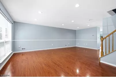 9 Balboa Ln, Franklin Township, NJ 08823 - Photo 2