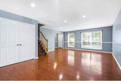 9 Balboa Ln, Franklin Township, NJ 08823 - Photo 4