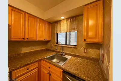 93 Overlook Dr, Union Township, NJ 08809 - Photo 16