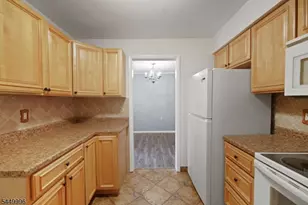 93 Overlook Dr, Union Township, NJ 08809 - Photo 14