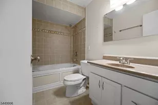 93 Overlook Dr, Union Township, NJ 08809 - Photo 6