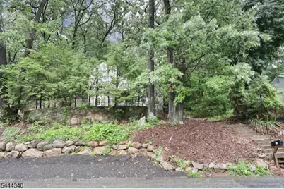 13 Mountain Glen Rd, Ringwood, NJ 07456 - Photo 4