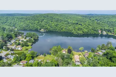 23 Lakeside Ave, Hardyston Township, NJ 07460 - Photo 36