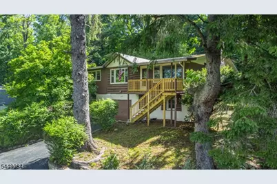 23 Lakeside Ave, Hardyston Township, NJ 07460 - Photo 4