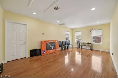 1321 Clinton Ave #2, Irvington, NJ 07111 - Photo 6