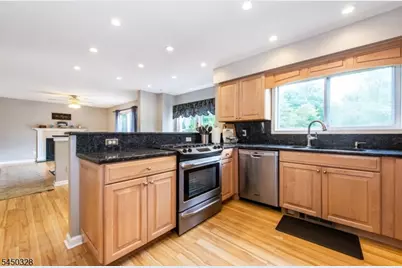 26 Countryside Rd, Knowlton Township, NJ 07832 - Photo 4