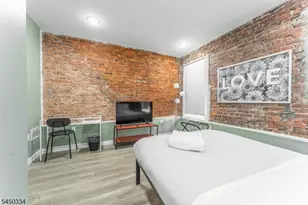 283 Dr Martin Luther King J, Newark, NJ 07102 - Photo 16