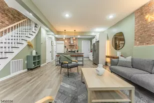 283 Dr Martin Luther King J, Newark, NJ 07102 - Photo 2