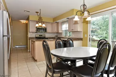 13 Bryan Ct, Wayne, NJ 07470 - Photo 10