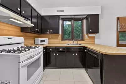 324 Eileen Way, Bridgewater, NJ 08807 - Photo 14